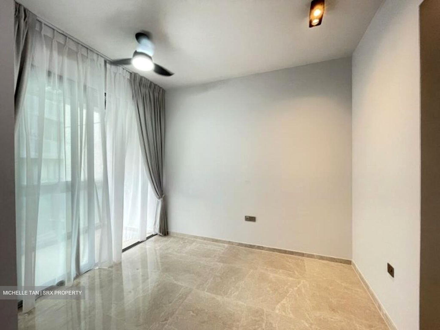 Haus On Handy (D9), Condominium #588775301